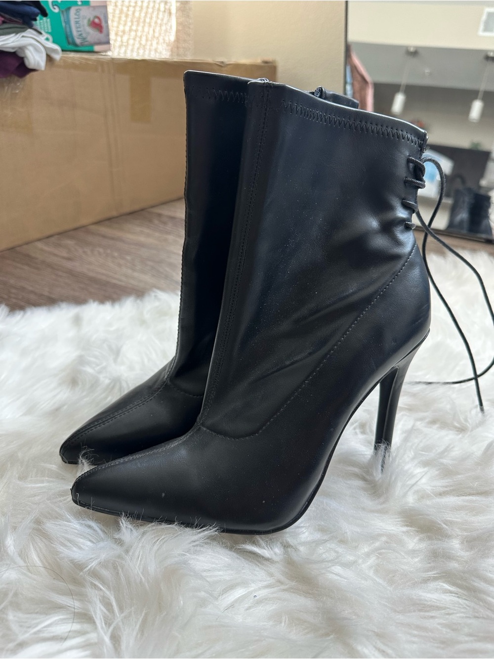 Pointed toe heel bootie